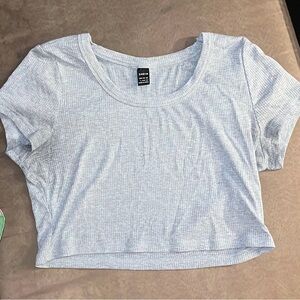 Large Women's Gray Cropped Rib-Knit Top! 🩶